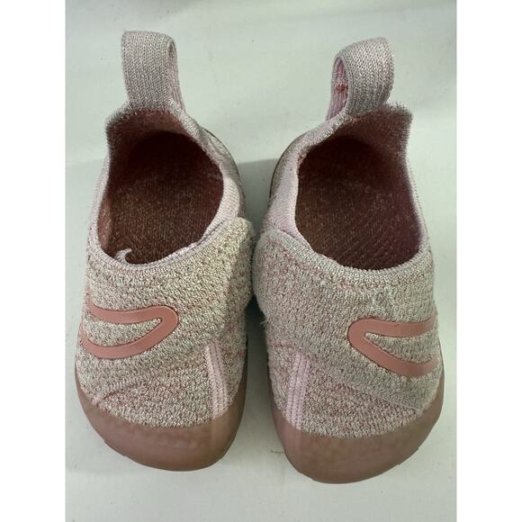 Nike Swoosh 1 Baby Flyknit pink /White Toddler Sz 5c (FB3244 600) - Picture 4 of 9